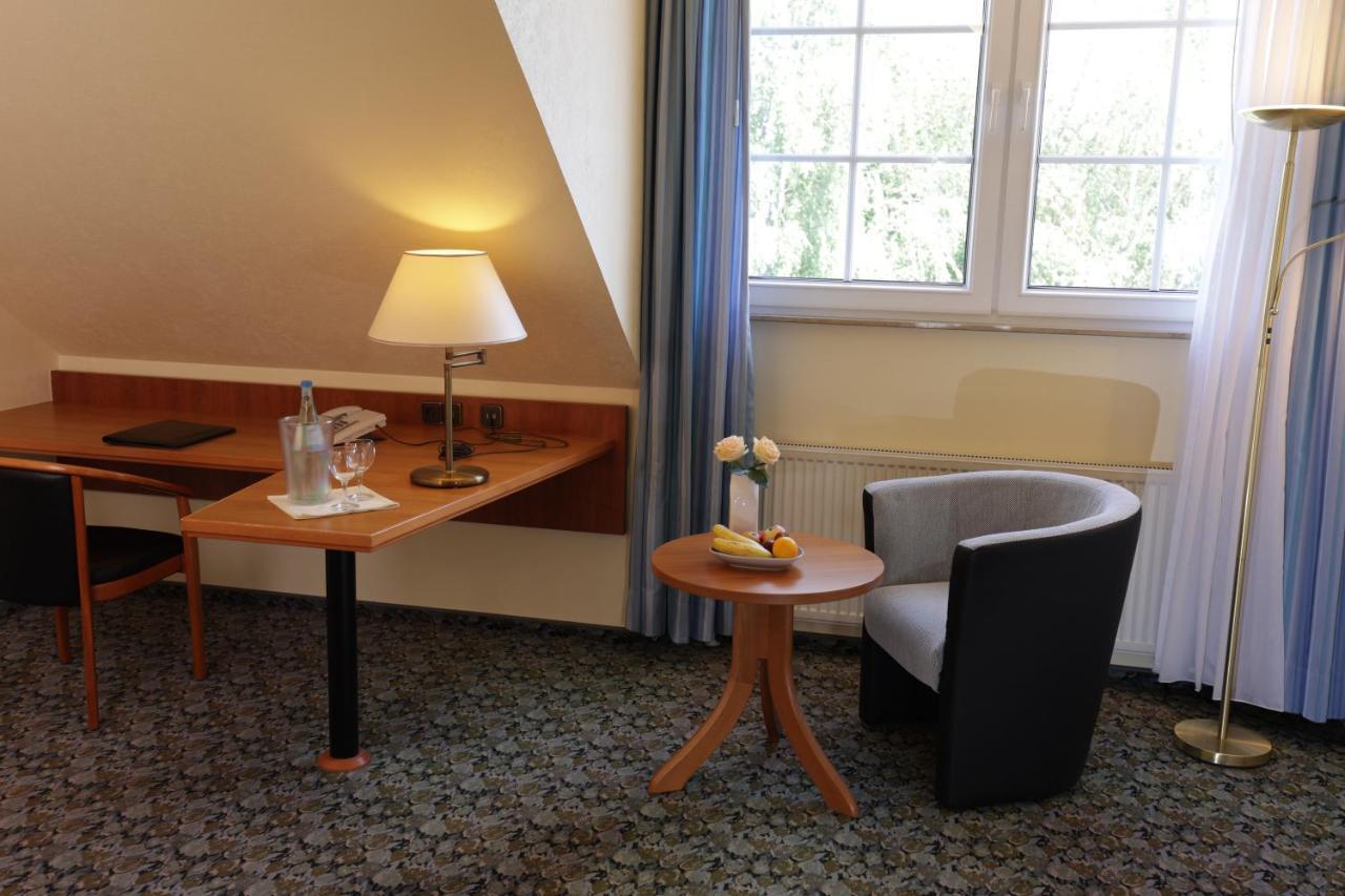 Hotel Restaurant Fischer レムシャイト エクステリア 写真
