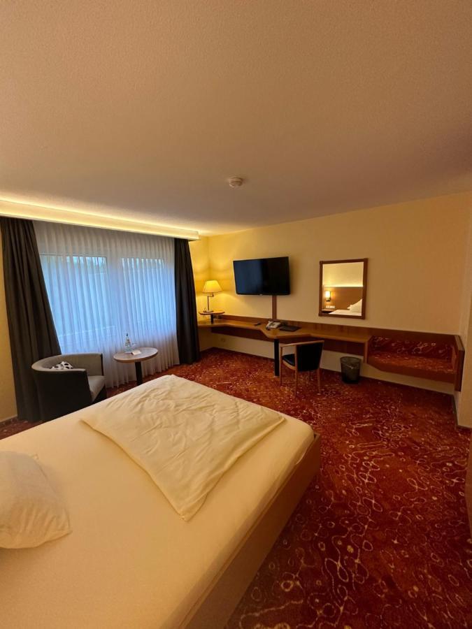 Hotel Restaurant Fischer レムシャイト エクステリア 写真