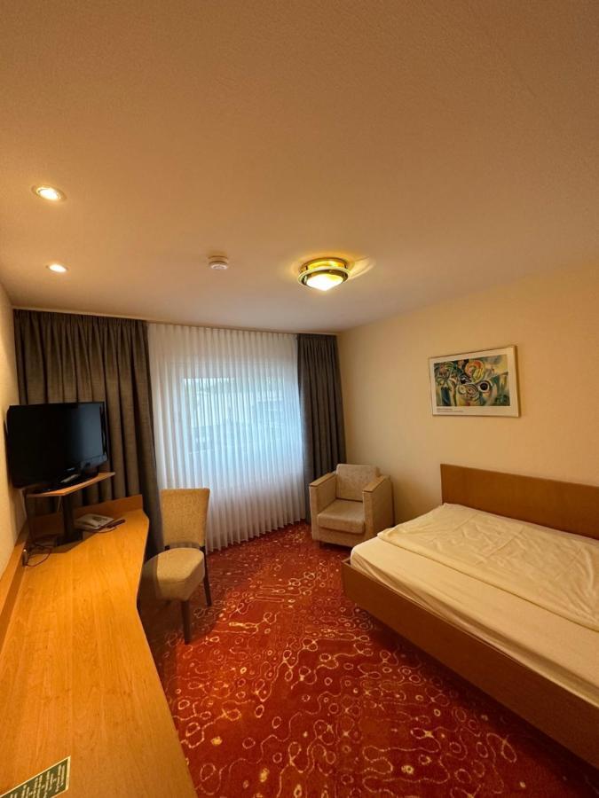 Hotel Restaurant Fischer レムシャイト エクステリア 写真