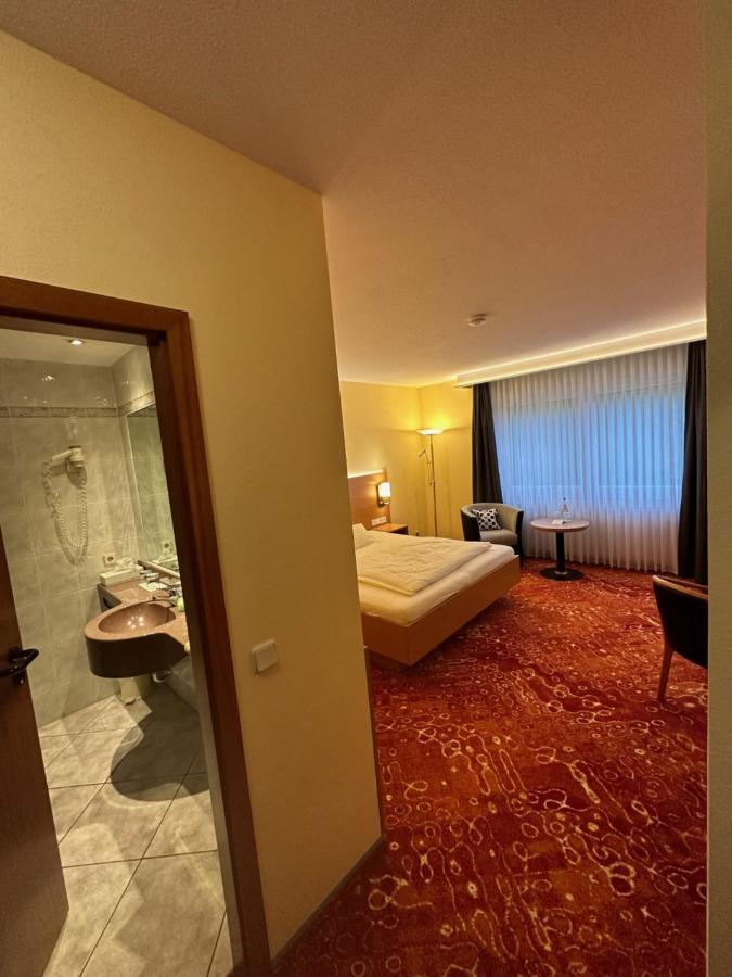 Hotel Restaurant Fischer レムシャイト エクステリア 写真